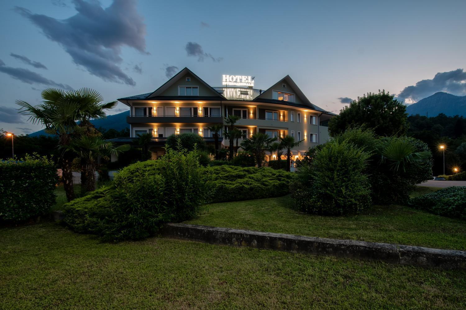 Hotel Internazionale Domodossola Exterior photo